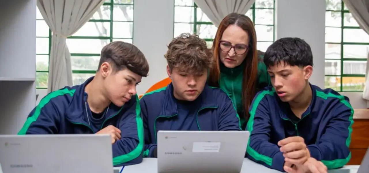 Estudantes de Chapecó participam da 11ª Olimpíada de Geografia - Visor Notícias