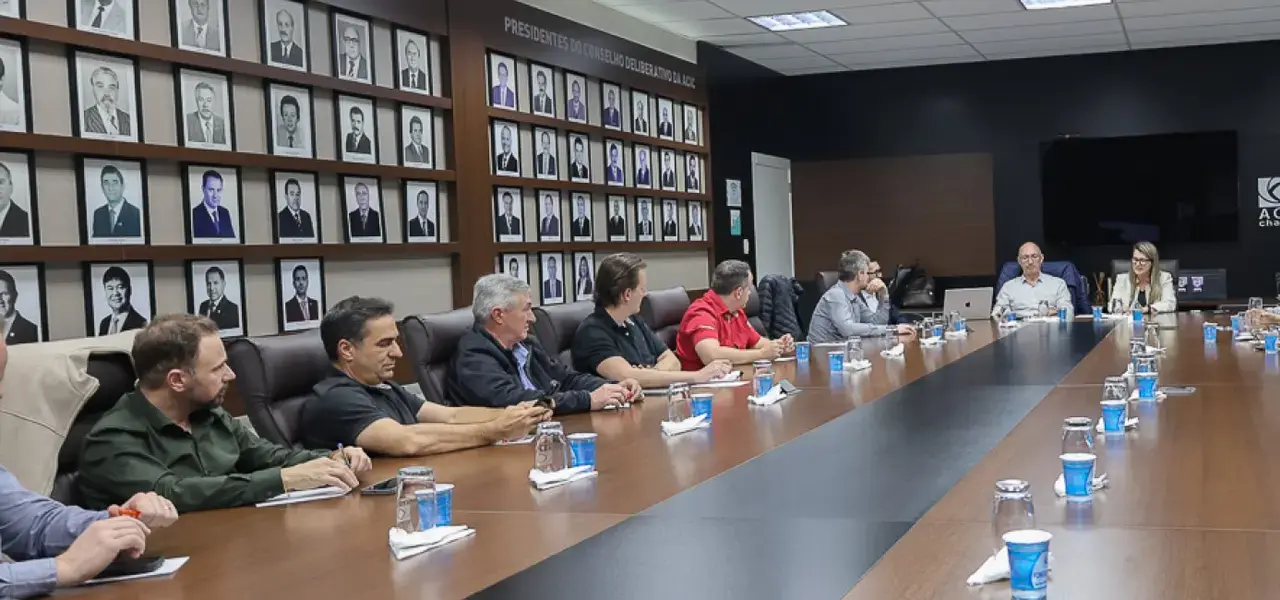 ACIC de Chapecó debate impactos da cirurgia robótica na região - Visor Notícias