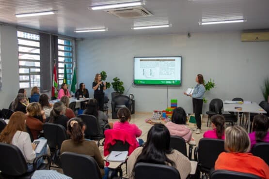 Chapecó divulga agenda de formações pedagógicas da semana para profissionais da educação