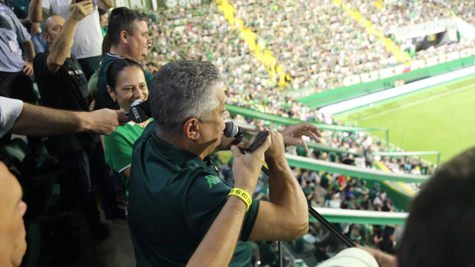 Prefeito de Chapecó autoriza museu da Chapecoense e anuncia renúncia ao cargo