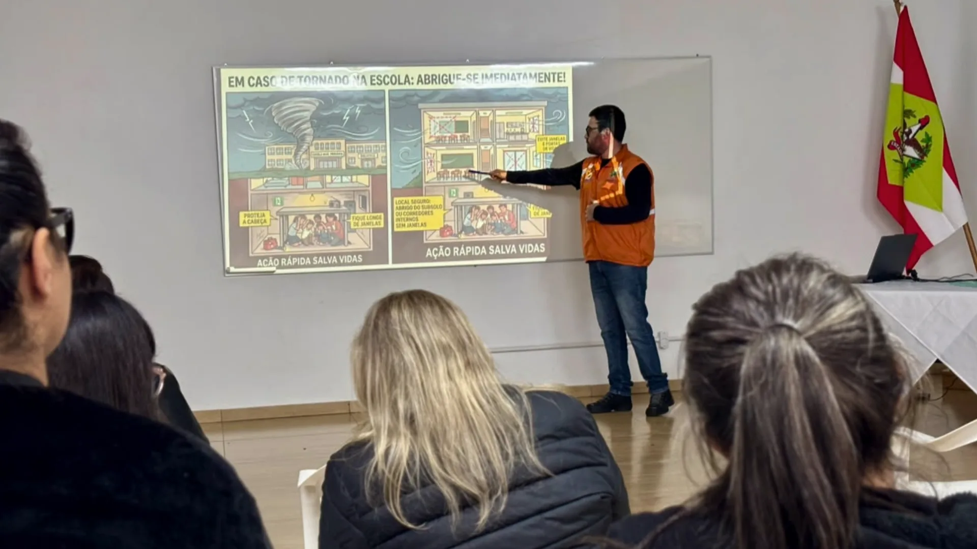 Chapecó capacita escolas municipais para agir em emergências climáticas