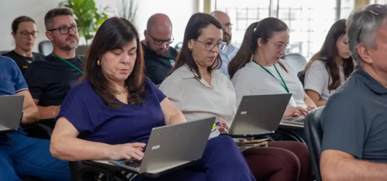 Chapecó capacita servidores sobre o uso da IA na educação - Visor Notícias